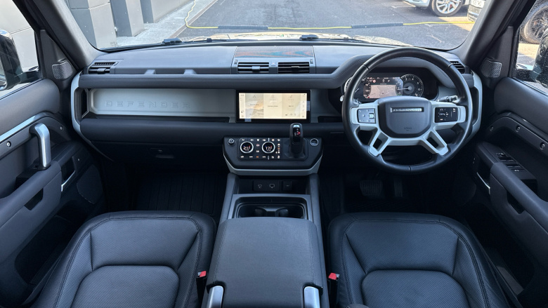 Land Rover Defender 2.0 P400e X-Dynamic S 110 5dr Auto Estate
